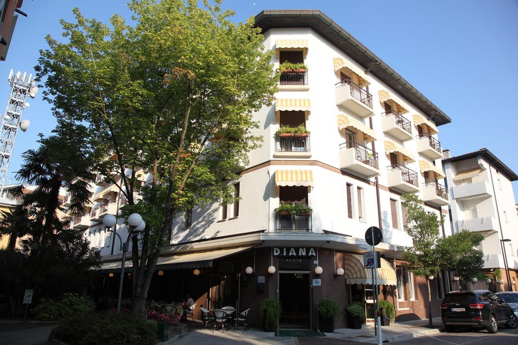 Hotel Diana غرادو المظهر الخارجي الصورة